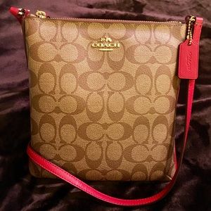 COACH Messenger Crossbody in Khaki/Red